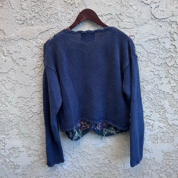 Vintage Crystal Kobe Floral Embroidered Knit Cardigan Sweater Size Medium - Picture 2 of 4
